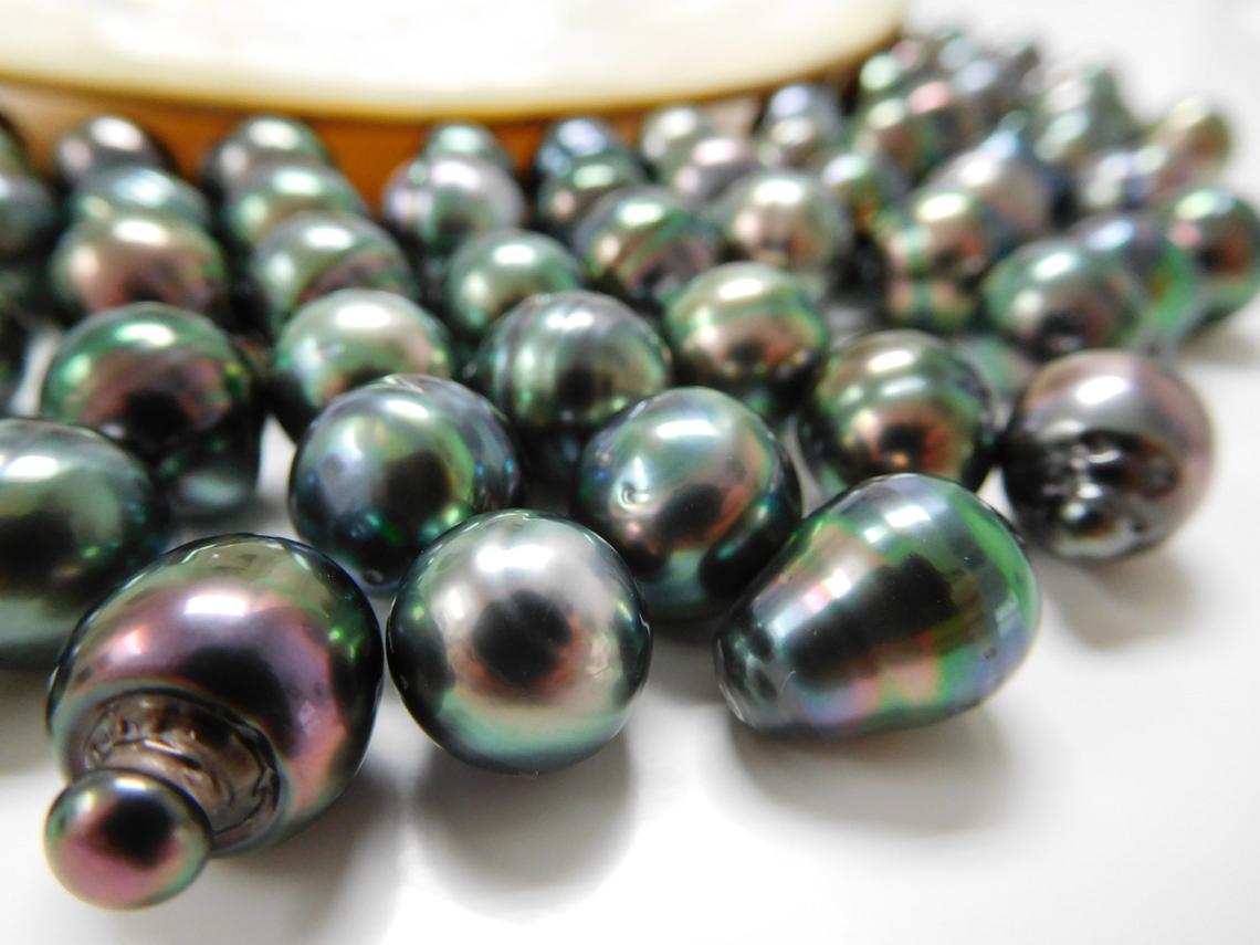 12.5mmx12.5mm Peacock Tahitian South Sea Off-Round Pearl PAIR 